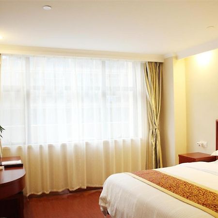 Greentree Alliance Wuxi Yixing Jinyizhong Road Chengbei Rt-Market Hotel Esterno foto